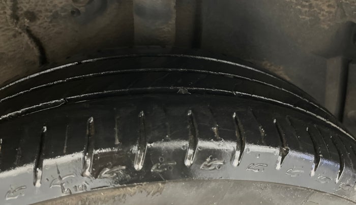 2023 Tata ALTROZ XMA Plus (S) DCT, Petrol, Automatic, 25,446 km, Left Rear Tyre Tread