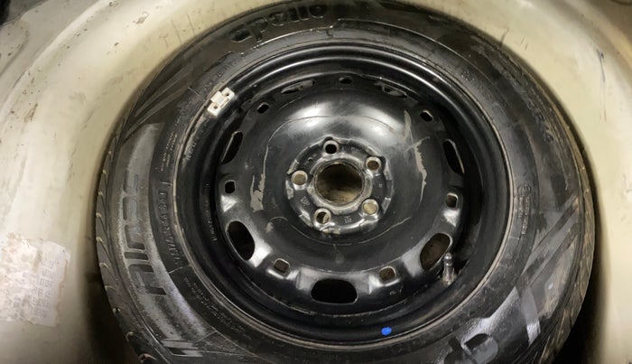 2014 Volkswagen Polo HIGHLINE1.2L, Petrol, Manual, 70,943 km, Spare Tyre