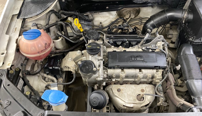 2014 Volkswagen Polo HIGHLINE1.2L, Petrol, Manual, 70,943 km, Engine View - Right