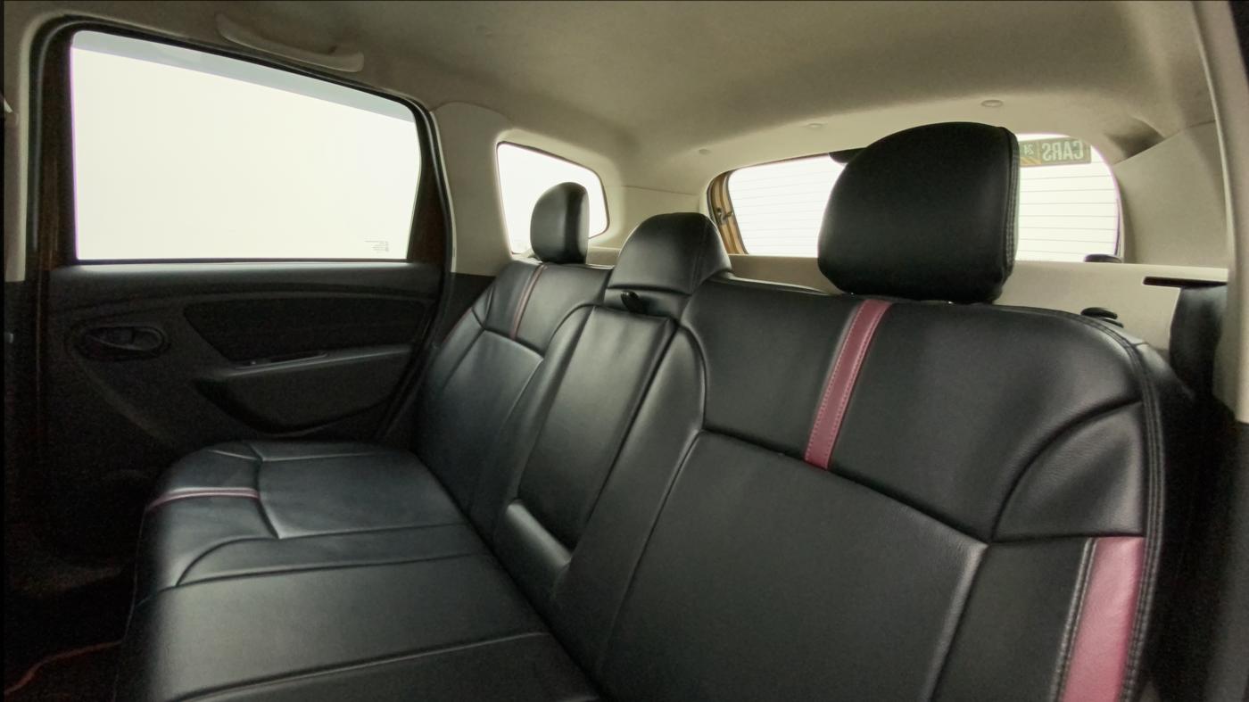 2018 Renault Duster RXS CVT, Petrol, Automatic, 31,875 km, Right Side Rear Door Cabin