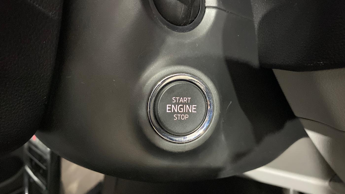 2022 Skoda KUSHAQ STYLE 1.0L TSI MT, Petrol, Manual, 33,107 km, Keyless Start/ Stop Button