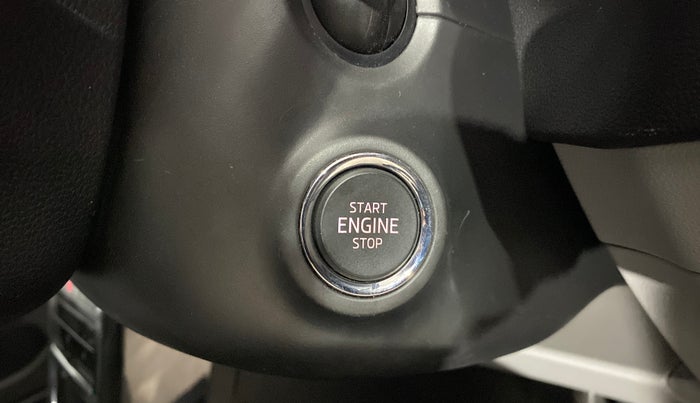 2022 Skoda KUSHAQ STYLE 1.0L TSI MT, Petrol, Manual, 33,107 km, Keyless Start/ Stop Button