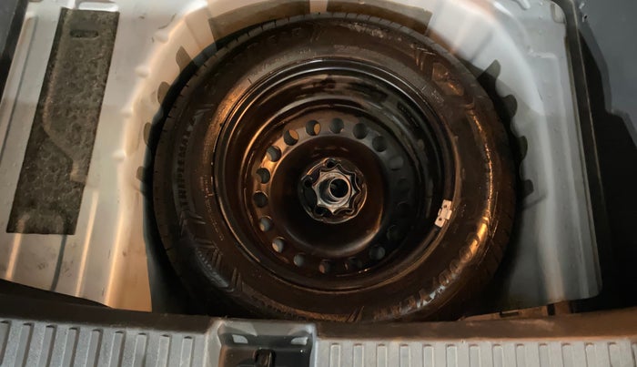 2022 Skoda KUSHAQ STYLE 1.0L TSI MT, Petrol, Manual, 33,107 km, Spare Tyre