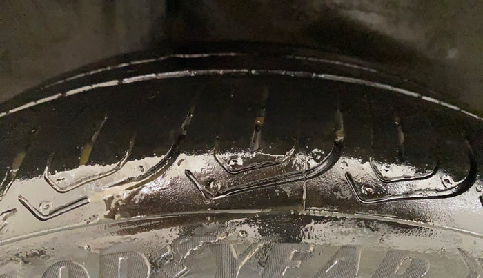 2017 Honda City 1.5L I-VTEC VX CVT, Petrol, Automatic, 1,20,032 km, Right Rear Tyre Tread