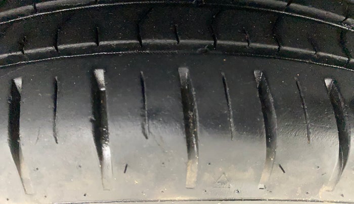 2023 Maruti Baleno ZETA PETROL 1.2, Petrol, Manual, 14,915 km, Left Rear Tyre Tread