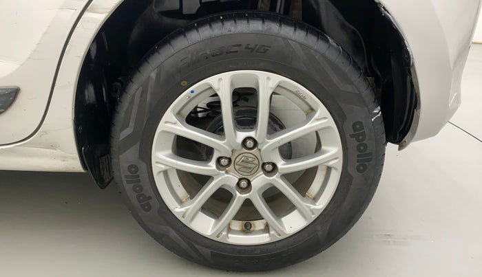2018 Maruti Swift ZXI, Petrol, Manual, 30,652 km, Left Rear Wheel