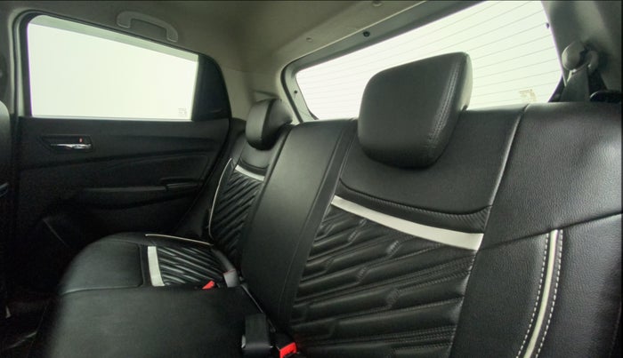 2018 Maruti Swift ZXI, Petrol, Manual, 30,652 km, Right Side Rear Door Cabin