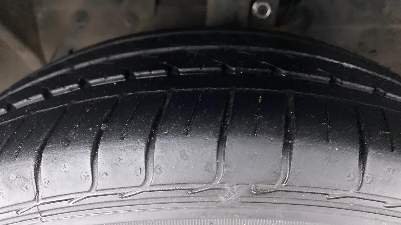 2018 Ford FREESTYLE TITANIUM 1.2 TI-VCT MT, Petrol, Manual, 16,909 km, Left Front Tyre Tread