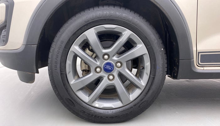 2018 Ford FREESTYLE TITANIUM 1.2 TI-VCT MT, Petrol, Manual, 16,909 km, Left Front Wheel