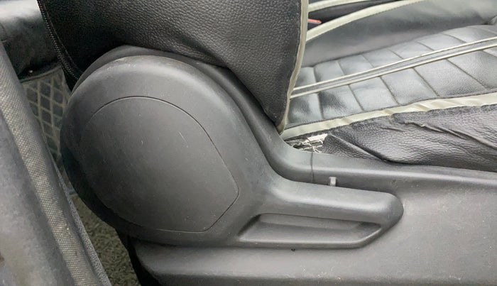 2022 Tata Tiago XM CNG, CNG, Manual, 89,816 km, Driver Side Adjustment Panel