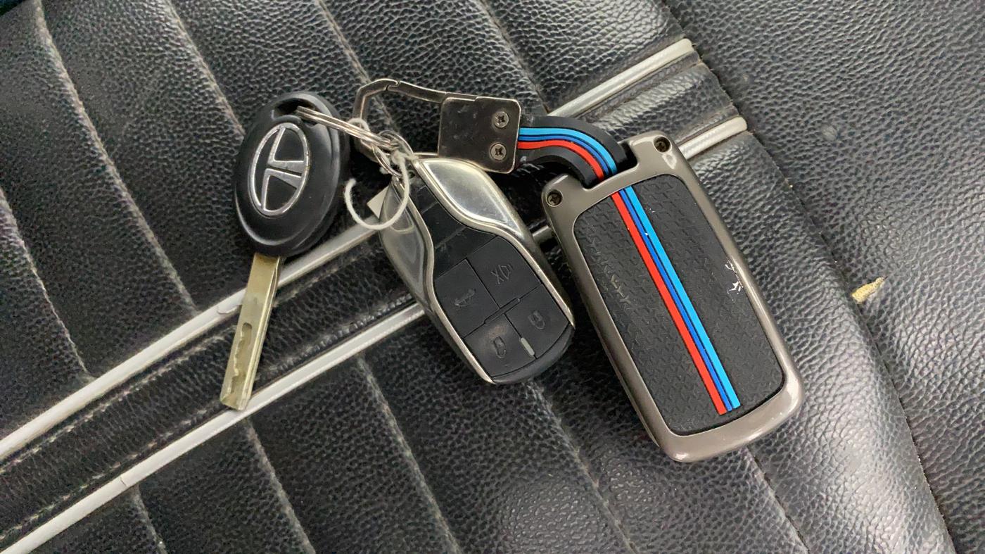 2022 Tata Tiago XM CNG, CNG, Manual, 90,117 km, Key Close Up