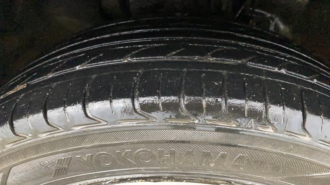 2022 Tata Tiago XM CNG, CNG, Manual, 90,117 km, Right Front Tyre Tread