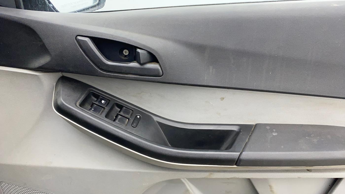 2022 Tata Tiago XM CNG, CNG, Manual, 90,117 km, Driver Side Door Panels Control