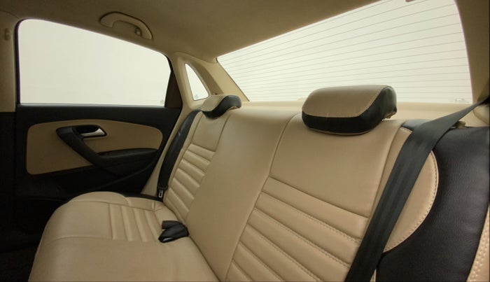 2018 Volkswagen Ameo HIGHLINE PLUS 1.5L AT 16 ALLOY, Diesel, Automatic, 1,03,735 km, Right Side Rear Door Cabin