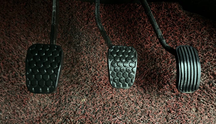 2019 Tata Tiago XZ PETROL, Petrol, Manual, 57,314 km, Pedals