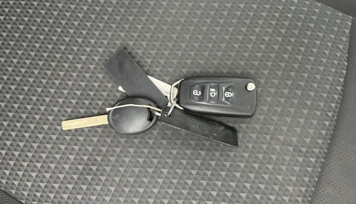 2019 Tata Tiago XZ PETROL, Petrol, Manual, 57,314 km, Key Close Up