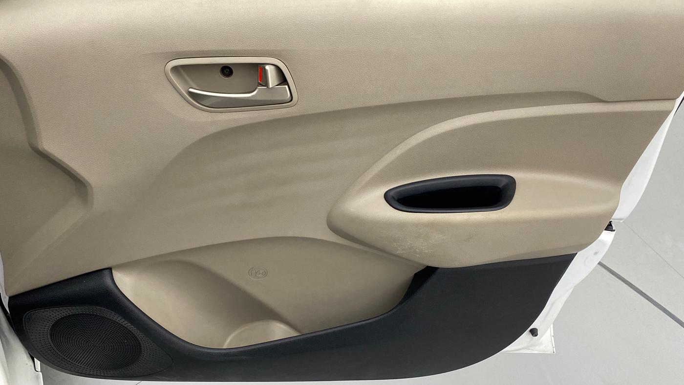 2019 Hyundai NEW SANTRO SPORTZ AMT, Petrol, Automatic, 49,705 km, Driver Side Door Panels Control