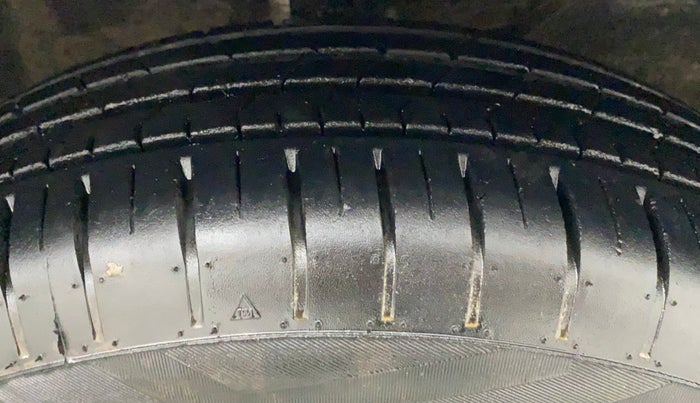 2022 Maruti Baleno DELTA PETROL 1.2, Petrol, Manual, 7,538 km, Right Front Tyre Tread