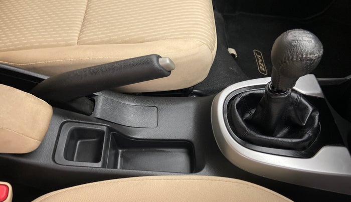 2019 Honda Jazz VX  1.2, Petrol, Manual, 7,301 km, Gear Lever
