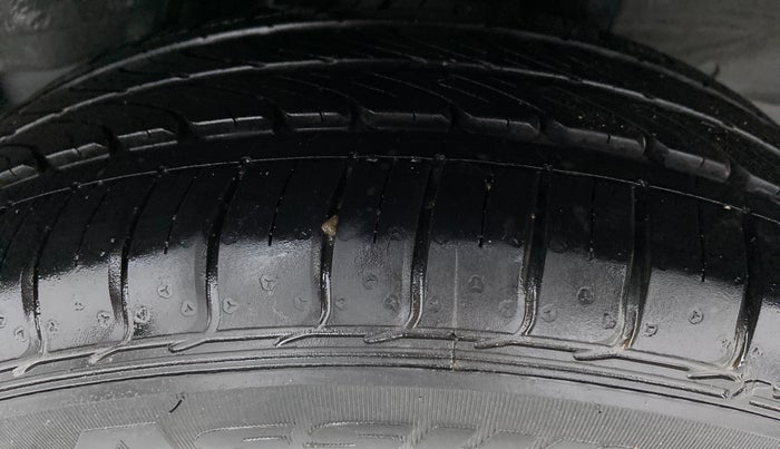 2019 Honda Jazz VX  1.2, Petrol, Manual, 7,301 km, Right Front Tyre Tread