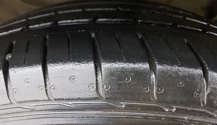 2019 KIA SELTOS 1.5 GTX+ AT, Diesel, Automatic, 31,778 km, Right Front Tyre Tread