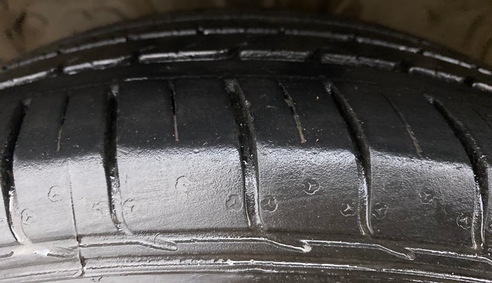 2019 KIA SELTOS 1.5 GTX+ AT, Diesel, Automatic, 31,778 km, Left Front Tyre Tread