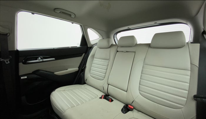 2019 KIA SELTOS 1.5 GTX+ AT, Diesel, Automatic, 31,778 km, Right Side Rear Door Cabin
