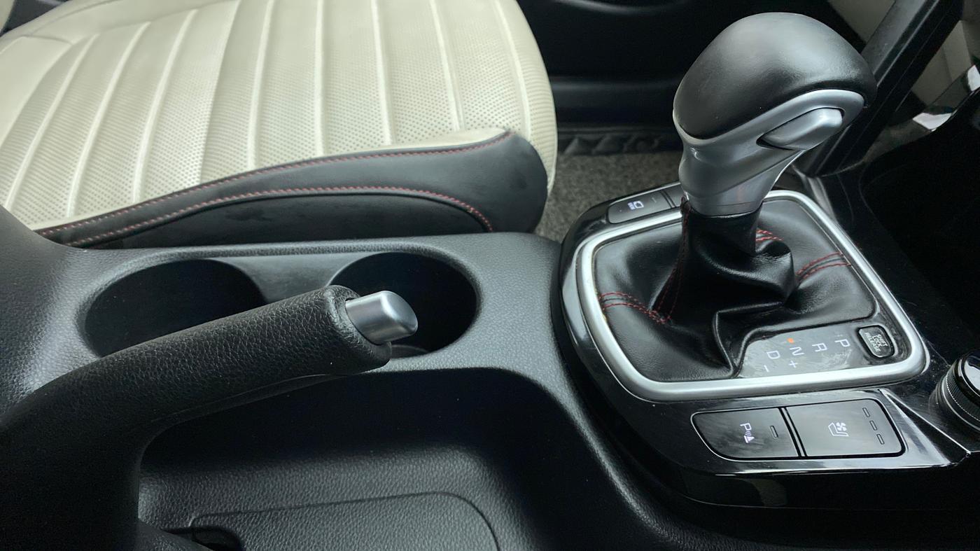 2019 KIA SELTOS 1.5 GTX+ AT, Diesel, Automatic, 31,778 km, Gear Lever