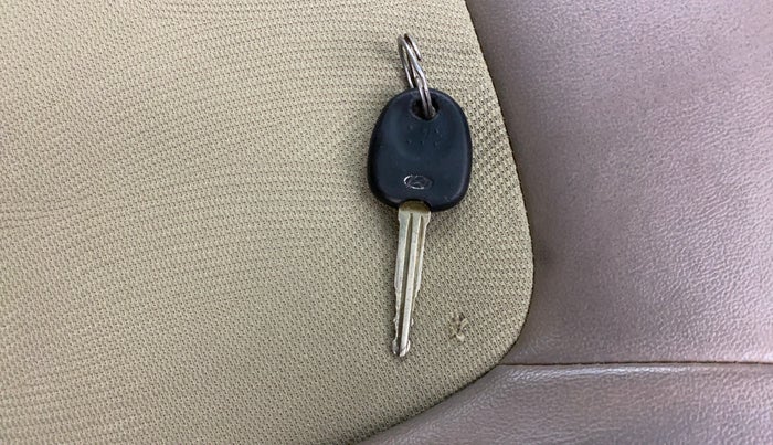 2016 Hyundai i10 MAGNA 1.1, Petrol, Manual, 83,170 km, Key Close Up