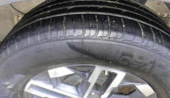 2022 Hyundai VENUE SX 1.0 (O) TURBO IMT, Petrol, Manual, 41,571 km, Left Rear Tyre Tread