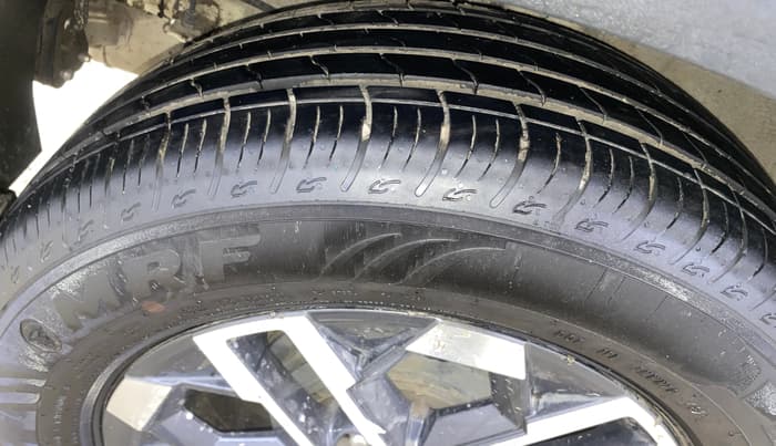 2022 Hyundai VENUE SX 1.0 (O) TURBO IMT, Petrol, Manual, 41,571 km, Right Rear Tyre Tread