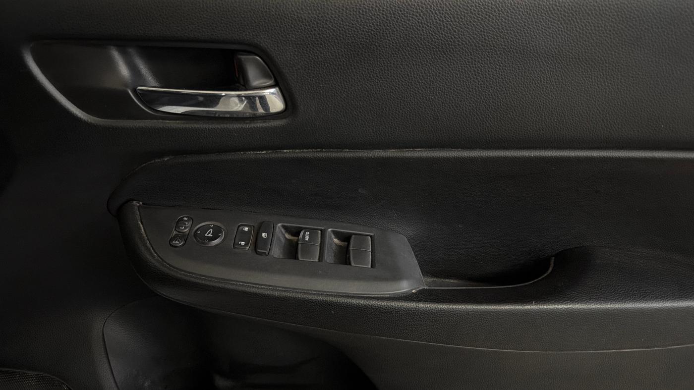 2022 Honda City 1.5L I-VTEC V MT 5TH GEN, Petrol, Manual, 50,902 km, Driver Side Door Panels Control