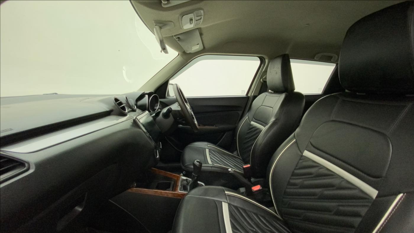 2018 Maruti Swift VXI, Petrol, Manual, 70,465 km, Right Side Front Door Cabin