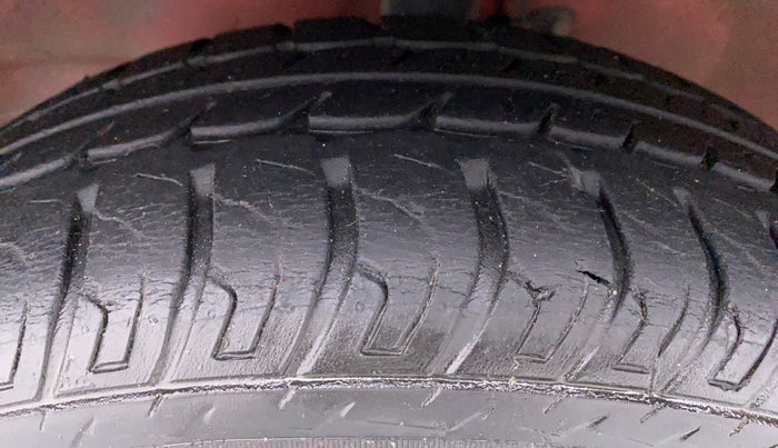 2018 Maruti Wagon R 1.0 VXI, Petrol, Manual, 23,544 km, Left Front Tyre Tread