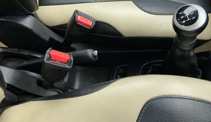 2018 Maruti Wagon R 1.0 VXI, Petrol, Manual, 23,544 km, Gear Lever