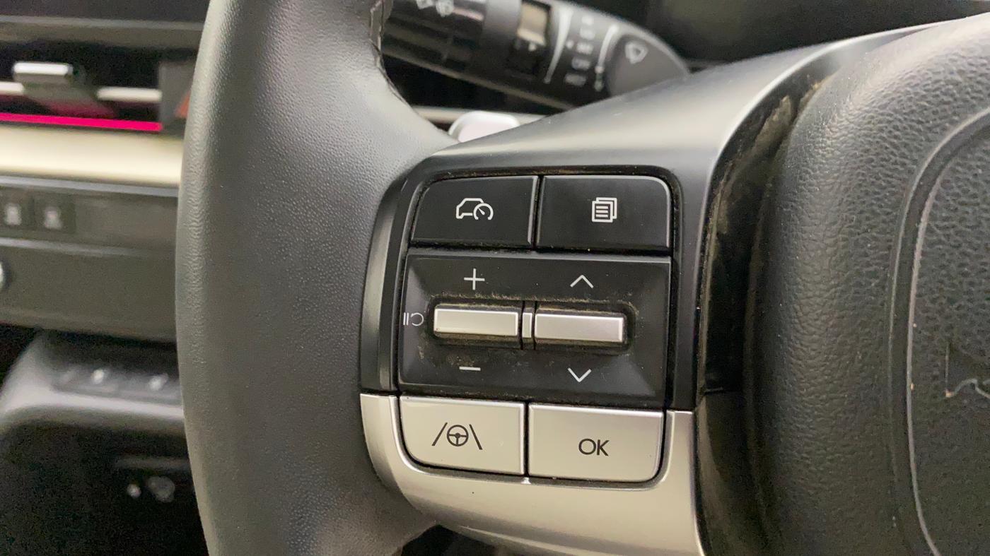 2025 Hyundai Verna SX(O) 1.5 MPI IVT , Petrol, Automatic, 10,850 km, Adaptive Cruise Control