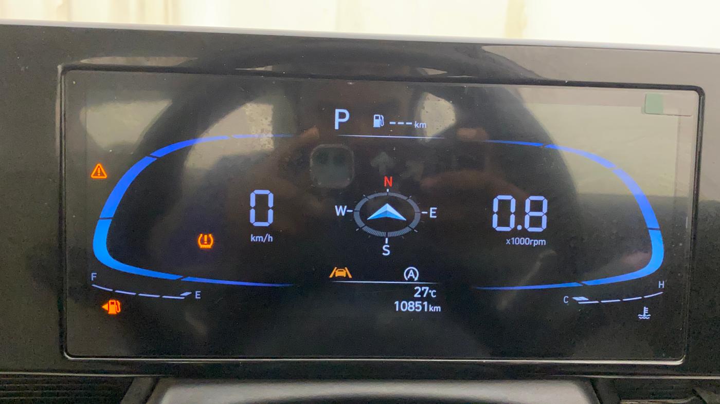 2025 Hyundai Verna SX(O) 1.5 MPI IVT , Petrol, Automatic, 10,850 km, Odometer Image