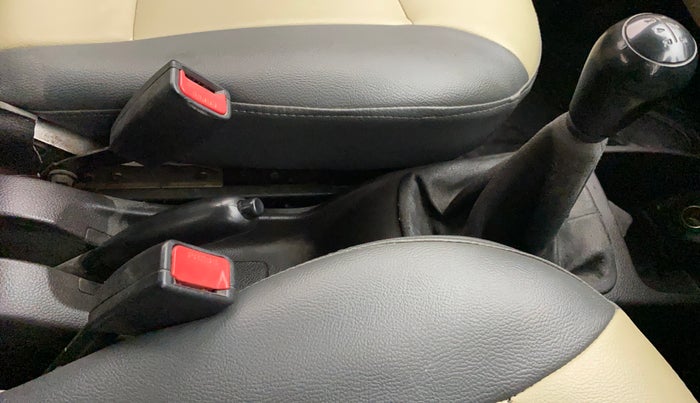 2015 Hyundai Eon D-LITE+, Petrol, Manual, 61,523 km, Gear Lever
