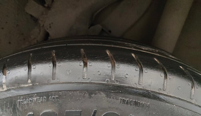 2021 Hyundai VENUE S+ 1.2, Petrol, Manual, 55,249 km, Left Rear Tyre Tread