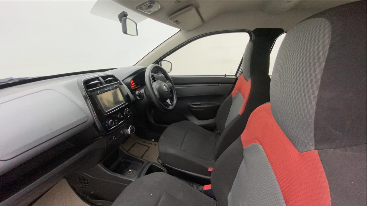2017 Renault Kwid RXT 1.0 AMT (O), Petrol, Automatic, 31,182 km, Right Side Front Door Cabin