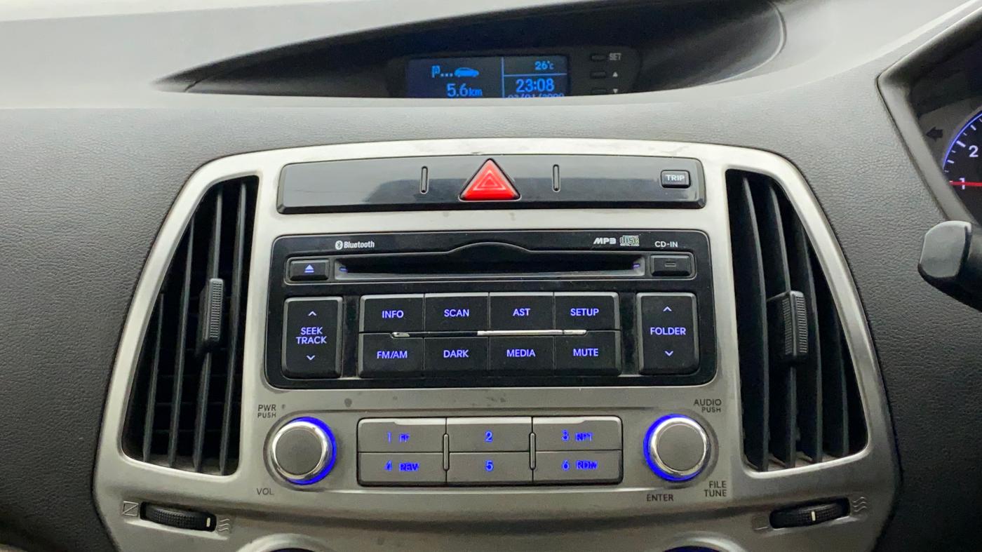 2012 Hyundai i20 SPORTZ 1.2, Petrol, Manual, 55,125 km, Infotainment System