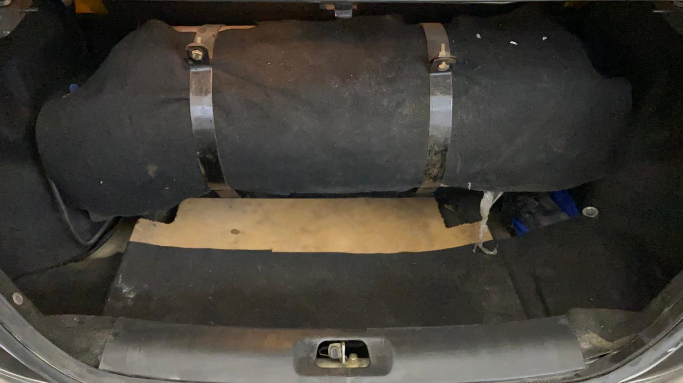 2015 Maruti Swift Dzire VXI, CNG, Manual, 69,596 km, Boot Inside