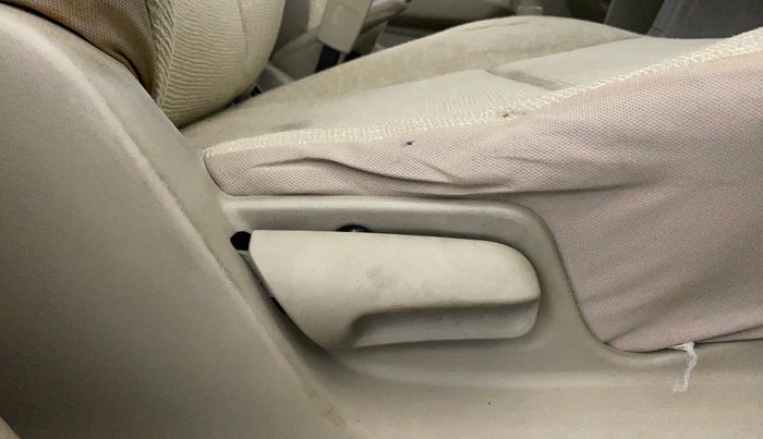 2015 Maruti Swift Dzire VXI, CNG, Manual, 69,570 km, Driver Side Adjustment Panel