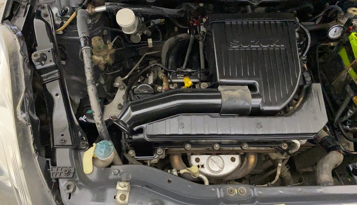 2015 Maruti Swift Dzire VXI, CNG, Manual, 69,570 km, Engine View - Right