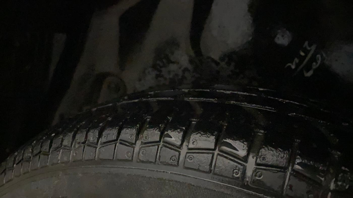 2015 Maruti Swift Dzire VXI, CNG, Manual, 69,596 km, Left Rear Tyre Tread