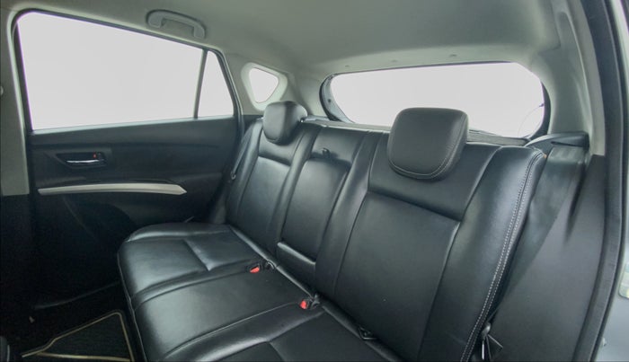 2015 Maruti S Cross ZETA 1.3, Diesel, Manual, 1,20,526 km, Right Side Door Cabin View