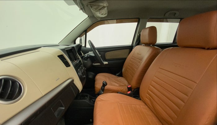 2017 Maruti Wagon R 1.0 LXI CNG, CNG, Manual, 80,846 km, Right Side Front Door Cabin