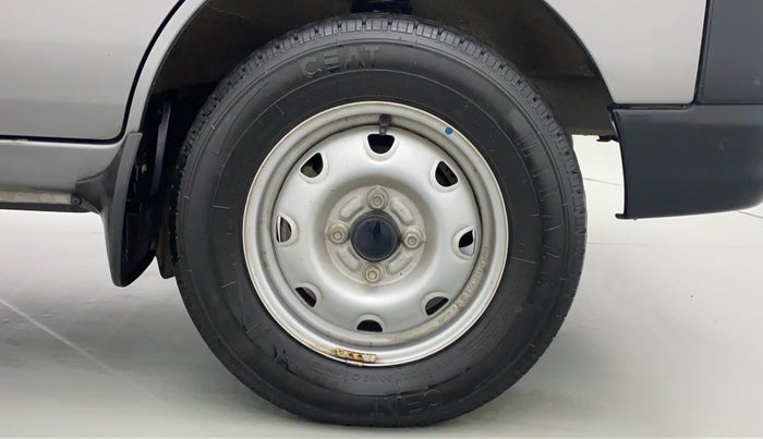 2021 Maruti Eeco 5 STR CNG WITH AC PLUSHTR, CNG, Manual, 7,484 km, Right Front Wheel