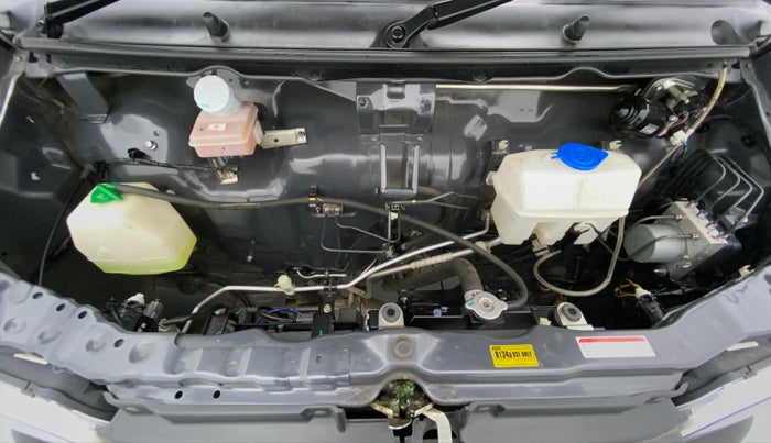 2021 Maruti Eeco 5 STR CNG WITH AC PLUSHTR, CNG, Manual, 7,484 km, Open Bonet