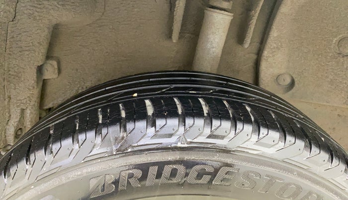 2016 Renault Duster 110 PS RXZ 4X2 AMT DIESEL, Diesel, Automatic, 69,276 km, Left Rear Tyre Tread